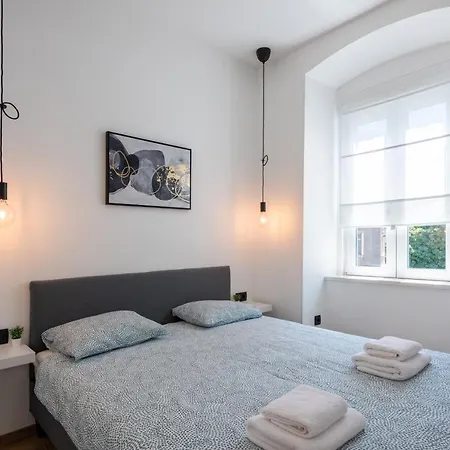 Tip #2 Apartment *